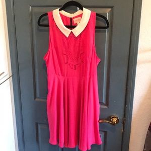 Cute Collared Pink Dress with Pearl Clasp
